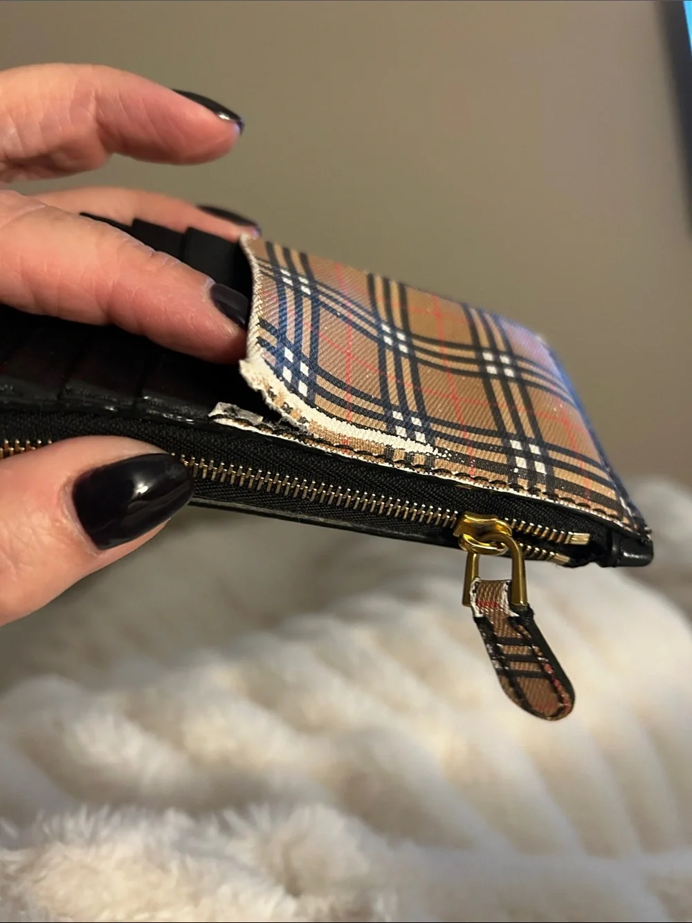 Burberry Black and Tan Plaid Women’s Card Wallet